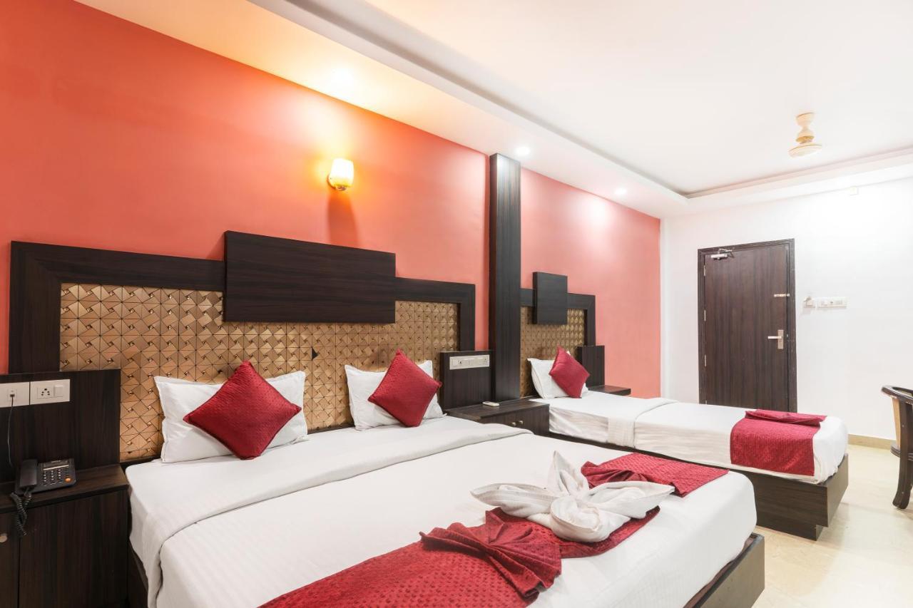 Hotel Kochi Crown Bagian luar foto