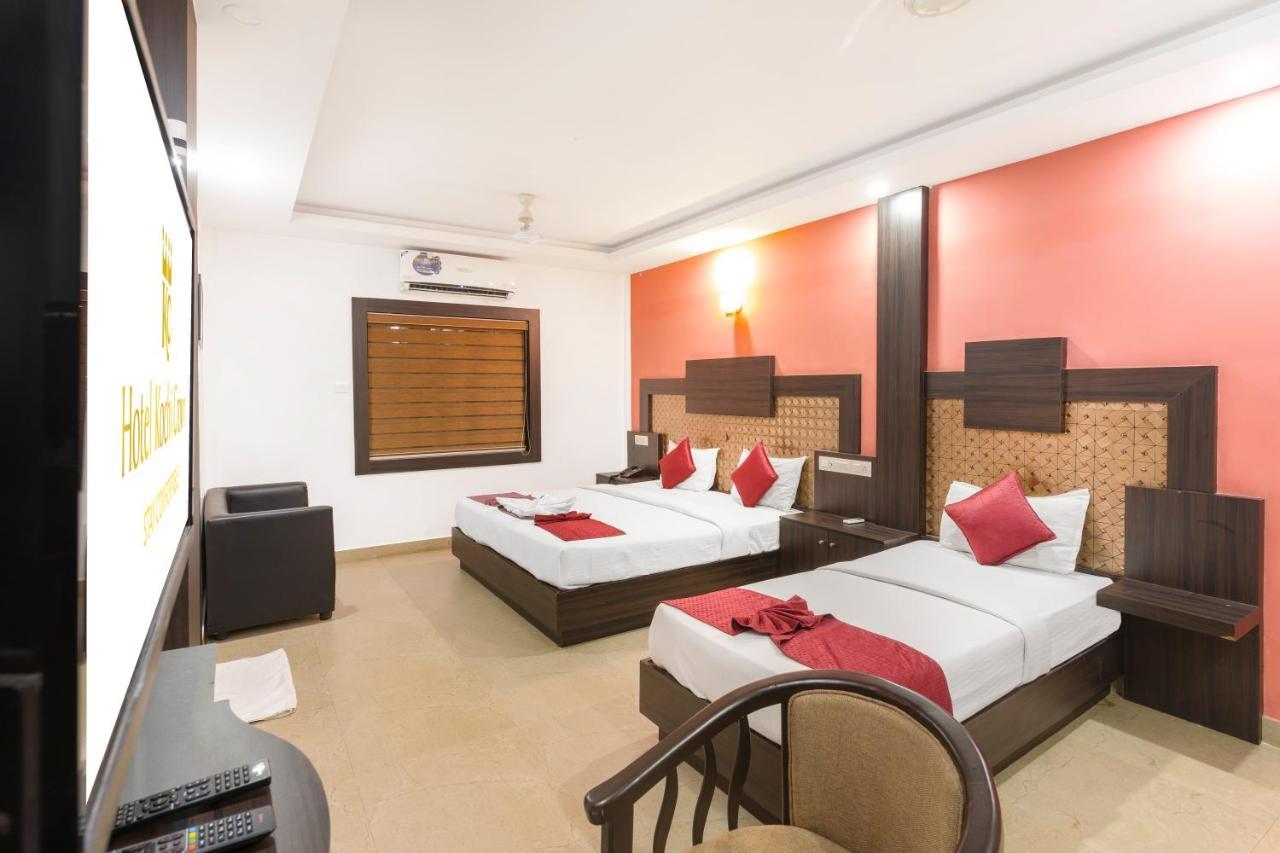 Hotel Kochi Crown Bagian luar foto